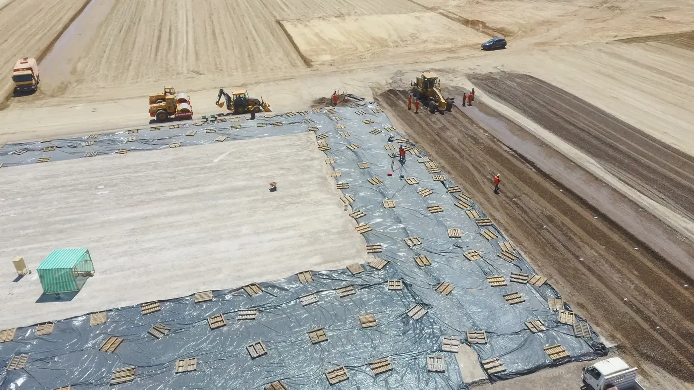 Construcción Pavimientos Etapa 4 MEDLOG SAI — fotografía 3